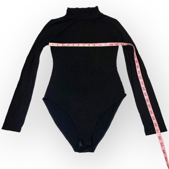 Mangopop Long Sleeve Turtle Neck Bodysuit- size small - Picture 3 of 8